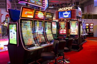 Poker hand rankings displayed on depoxito slot table